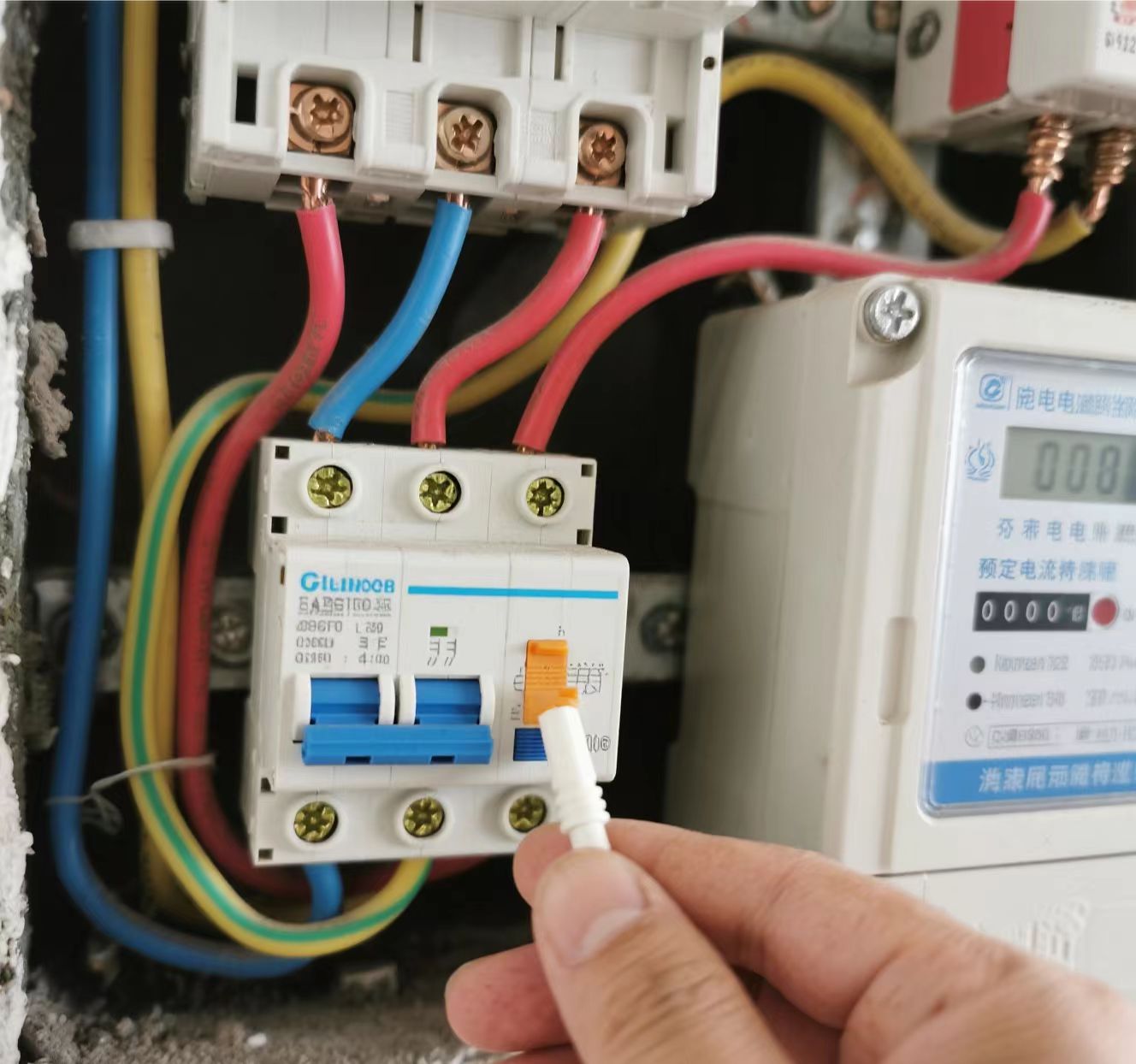 智能電表的度數(shù)計算是否受外界因素的影響?